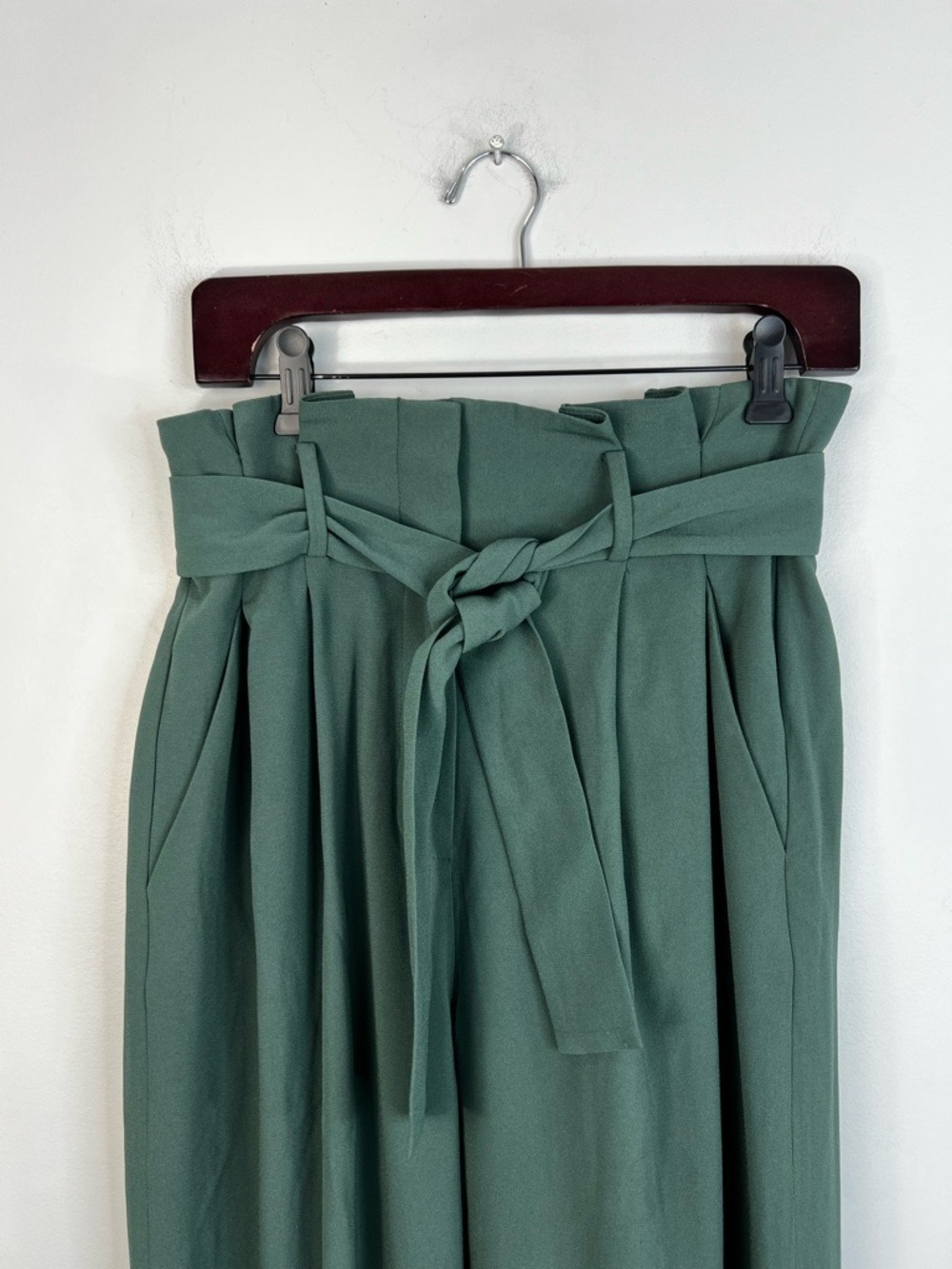 Aritzia Babaton old money high rise cropped wide leg paper bag waist trousers 8 - Picture 5 of 13